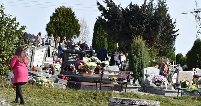 wszystkich-swietych-na-janowickich-cmentarzach-77976