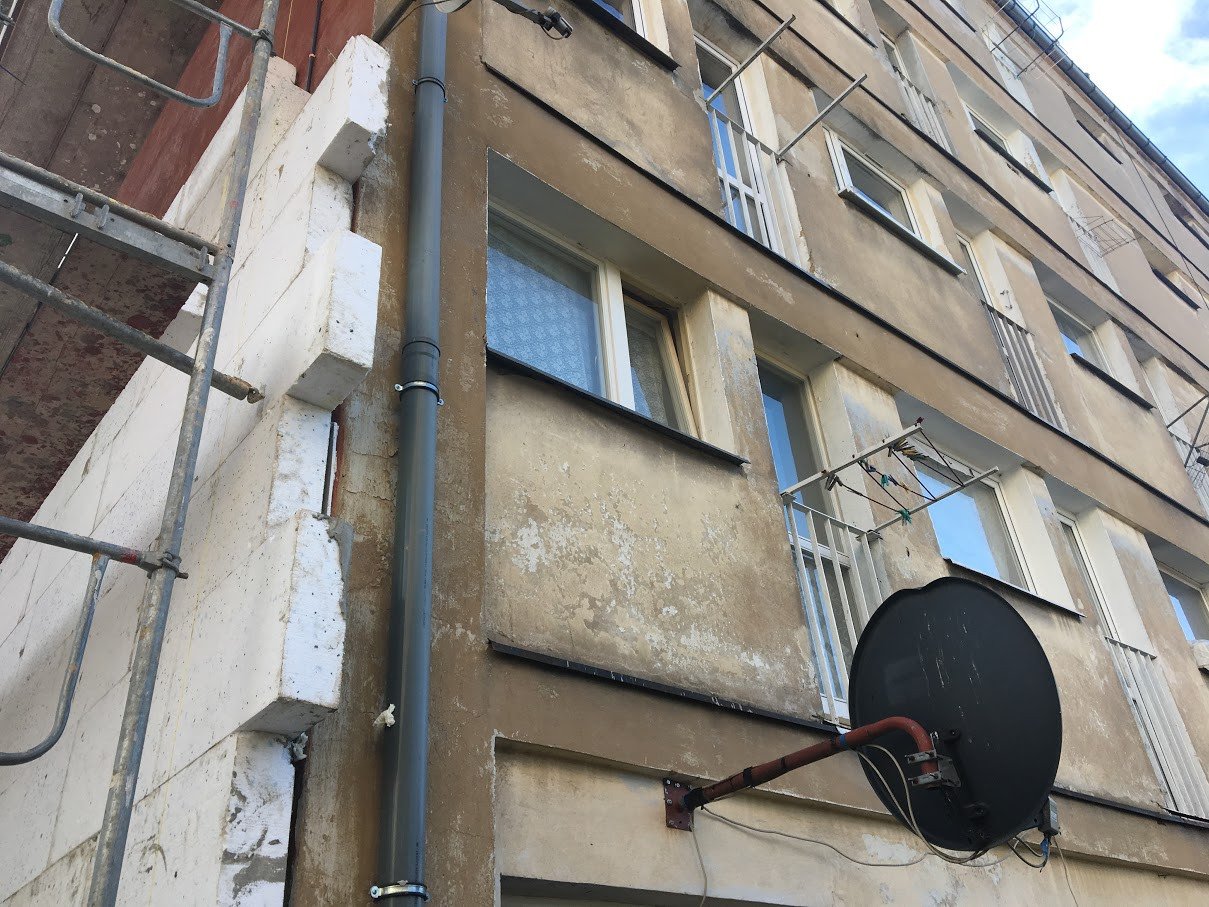 kolejny-budynek-socjalny-w-remoncie-78053