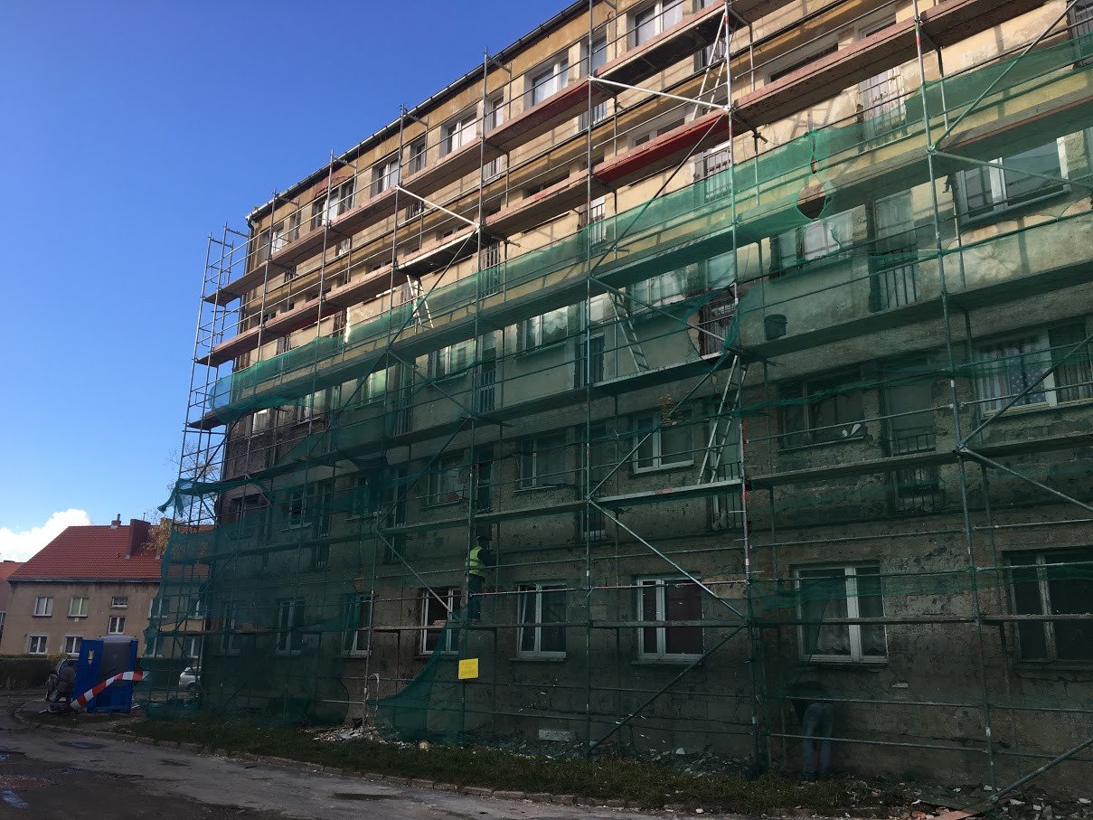 kolejny-budynek-socjalny-w-remoncie-78053