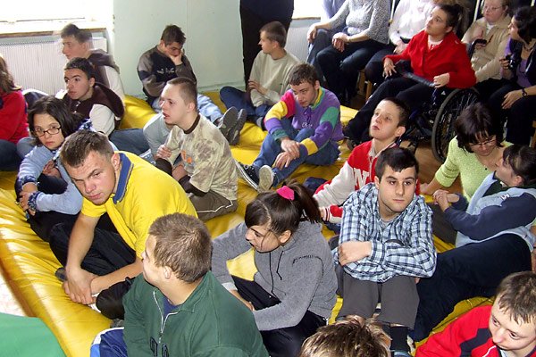 aresztanci-podziekowali-proboszczowi-781