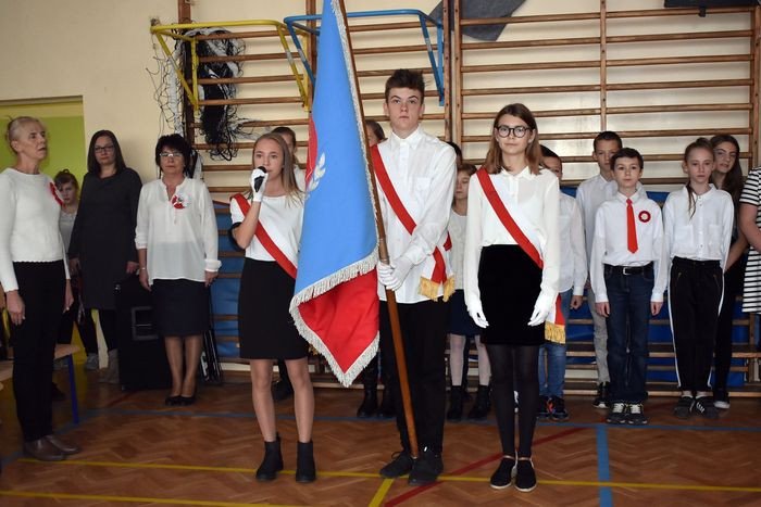 patriotycznie-i-uroczyscie-w-sp-8-78102