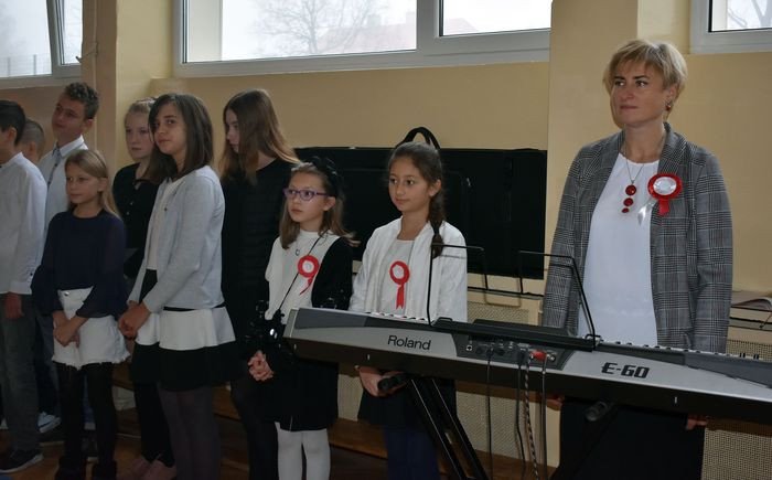 patriotycznie-i-uroczyscie-w-sp-8-78102