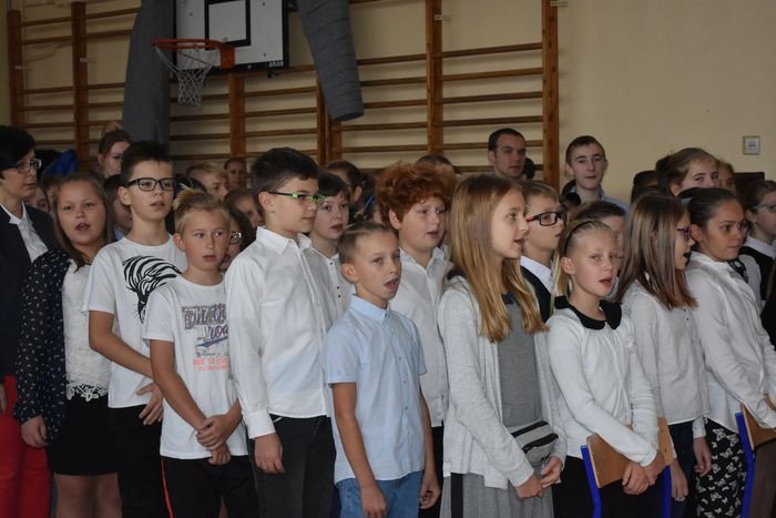 patriotycznie-i-uroczyscie-w-sp-8-78102