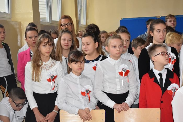 patriotycznie-i-uroczyscie-w-sp-8-78102