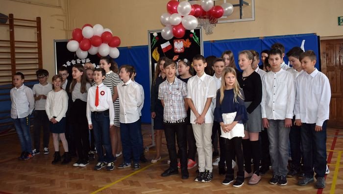 patriotycznie-i-uroczyscie-w-sp-8-78102