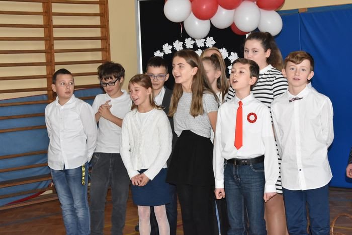 patriotycznie-i-uroczyscie-w-sp-8-78102