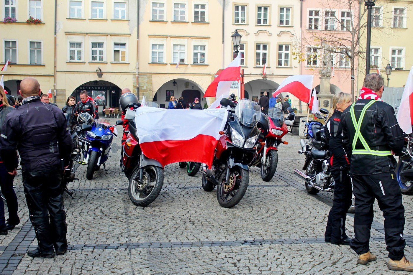 motocyklisci-dla-niepodlegej-78130