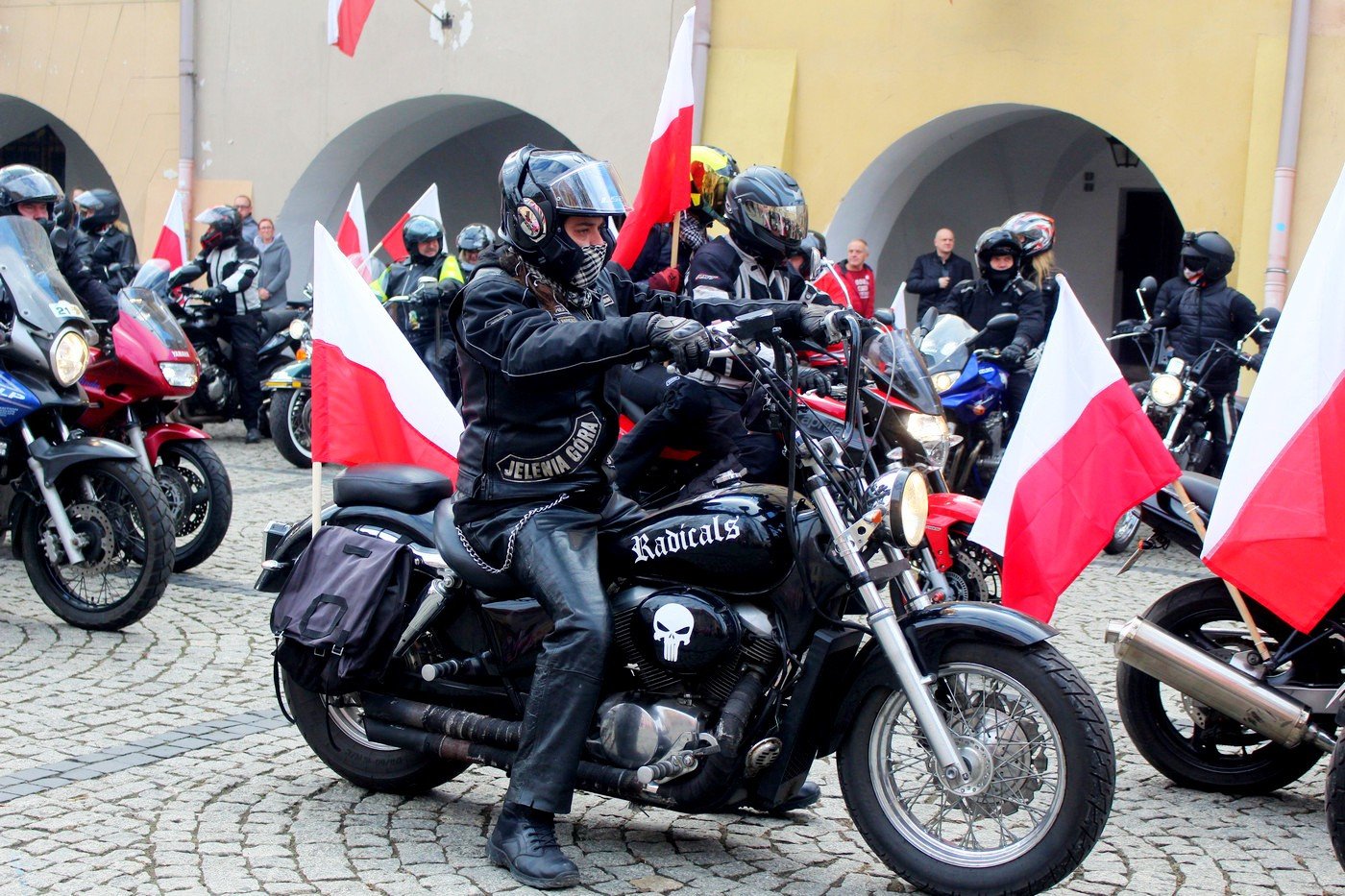 motocyklisci-dla-niepodlegej-78130
