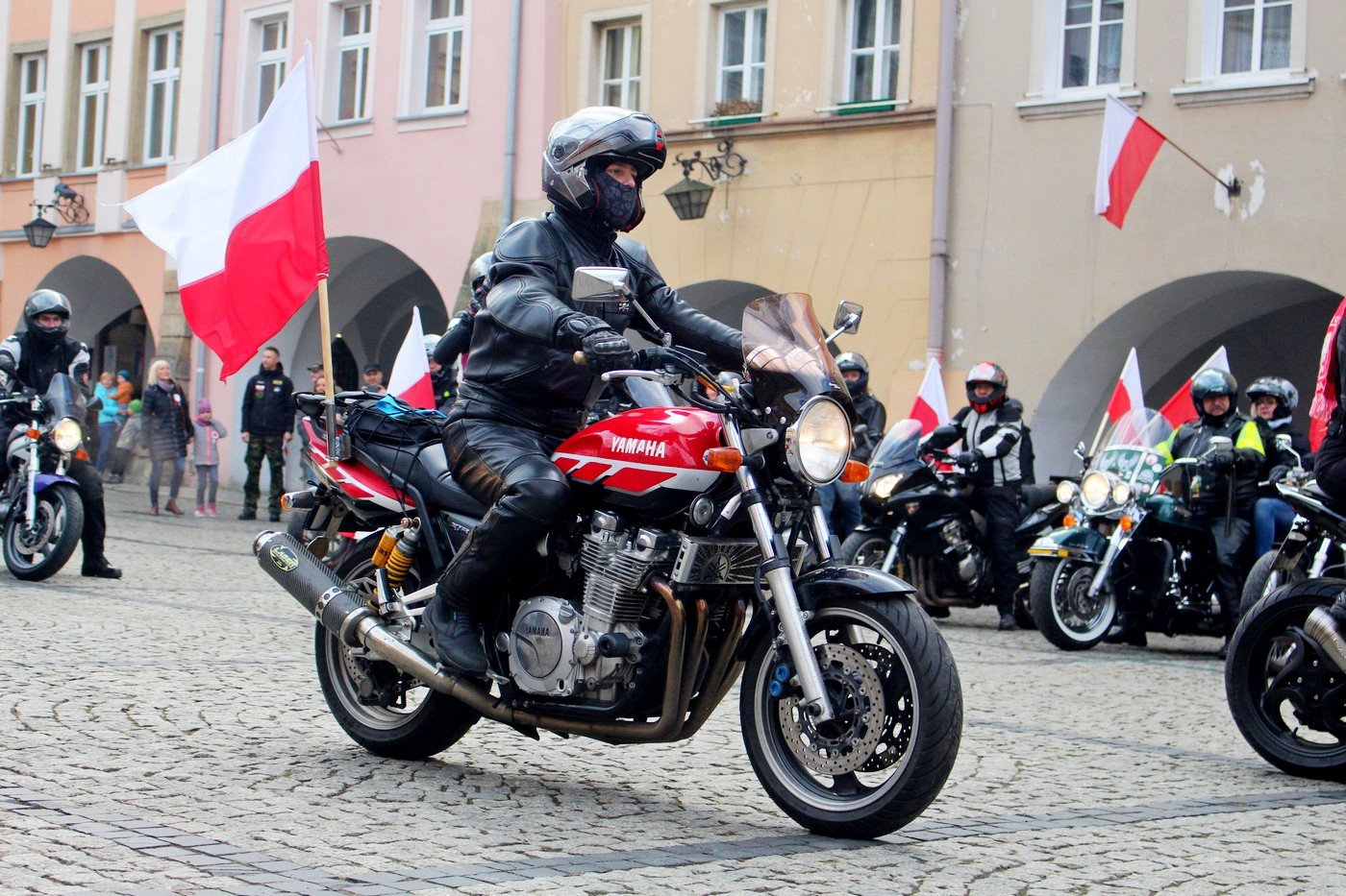 motocyklisci-dla-niepodlegej-78130