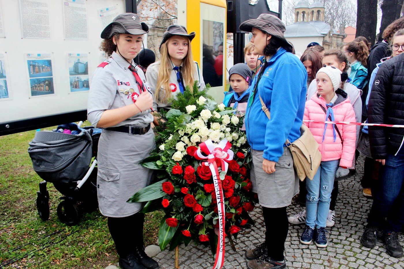 obchody-ponad-podziaami-78142