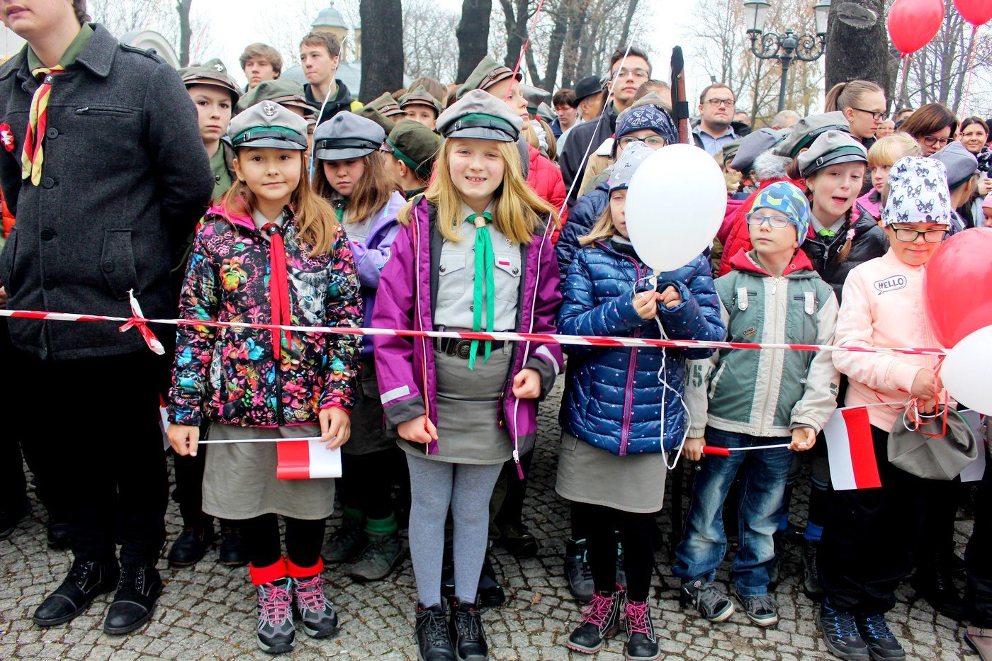 obchody-ponad-podziaami-78142