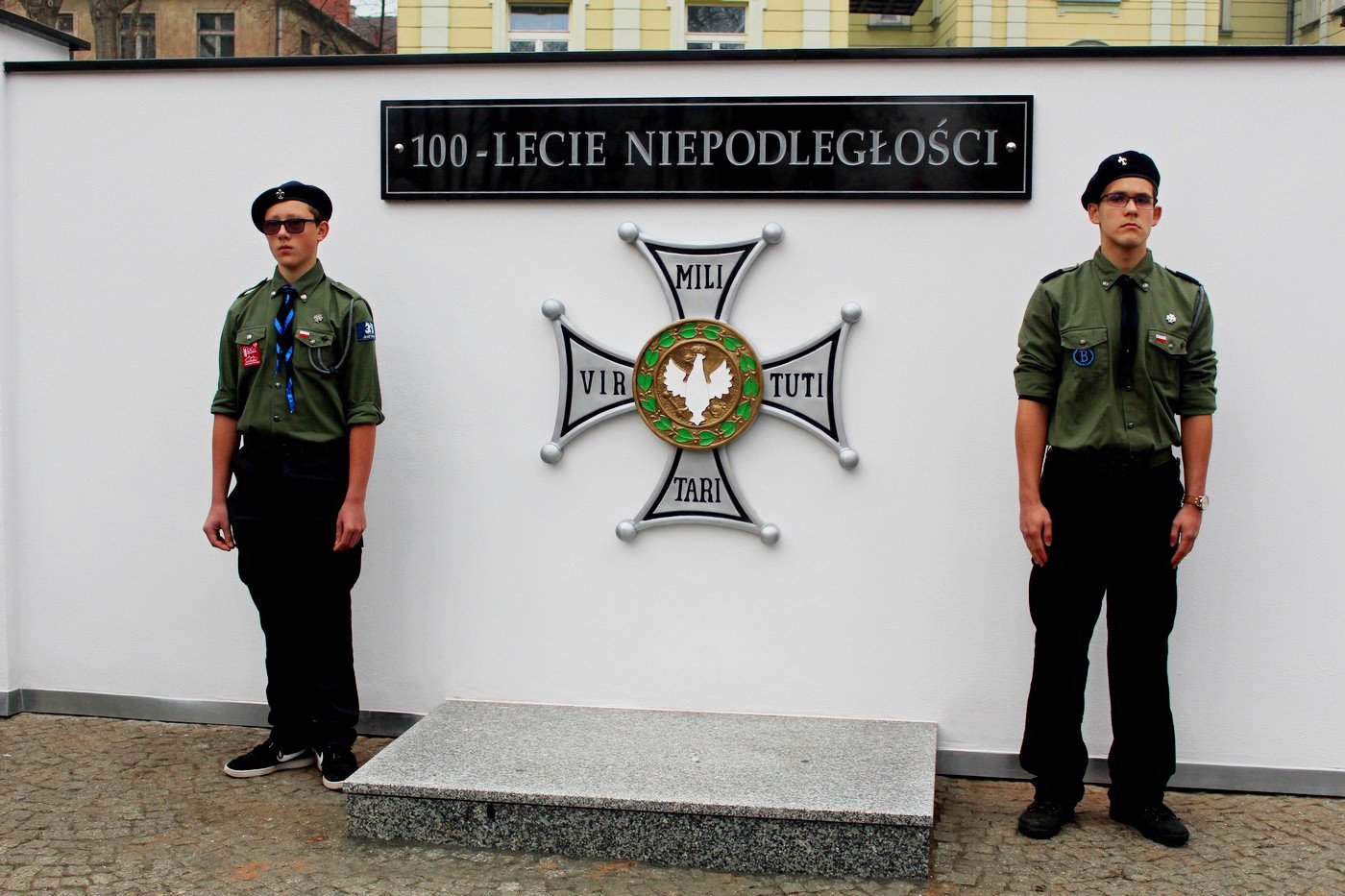 obchody-ponad-podziaami-78142