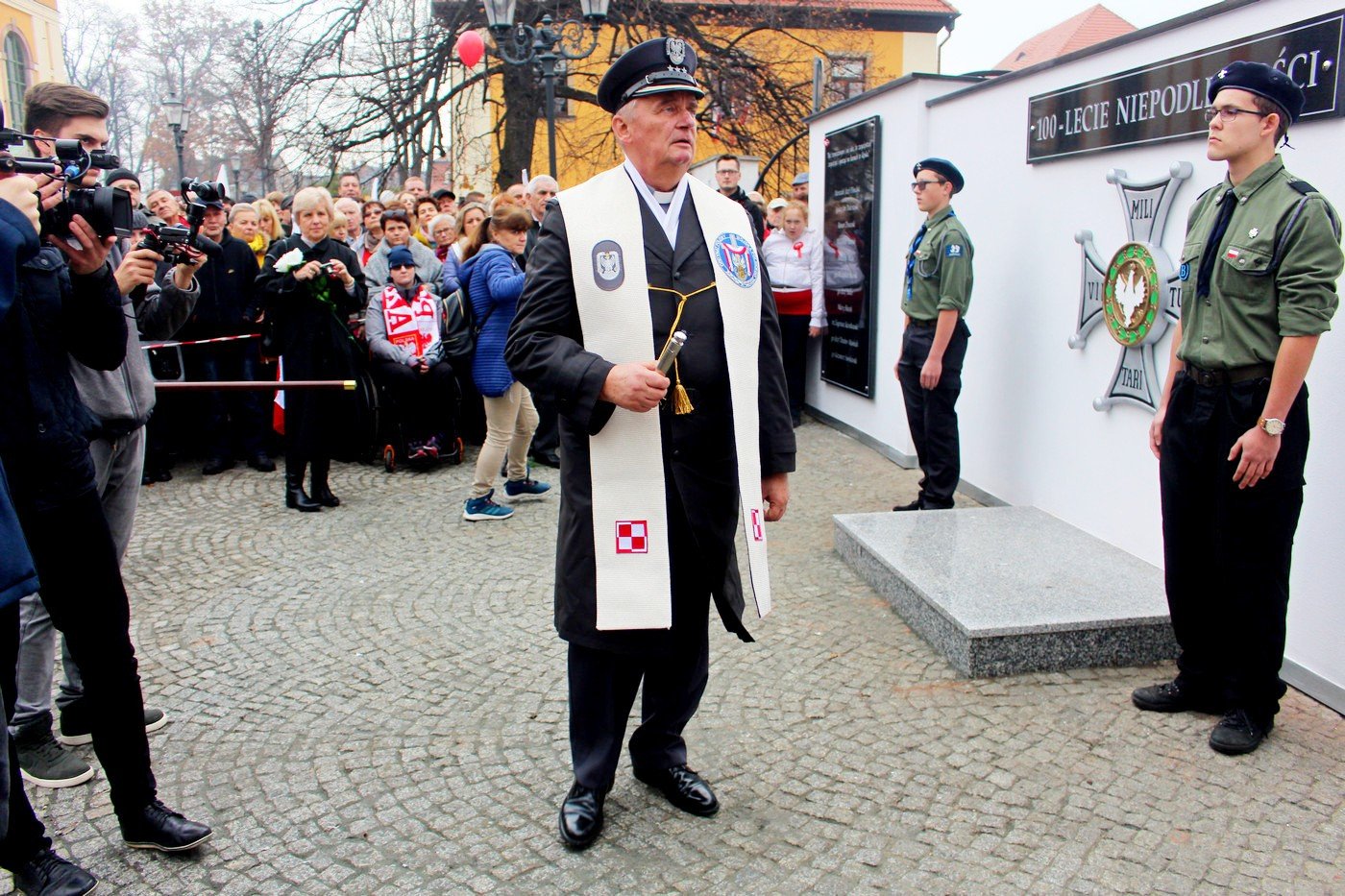 obchody-ponad-podziaami-78142