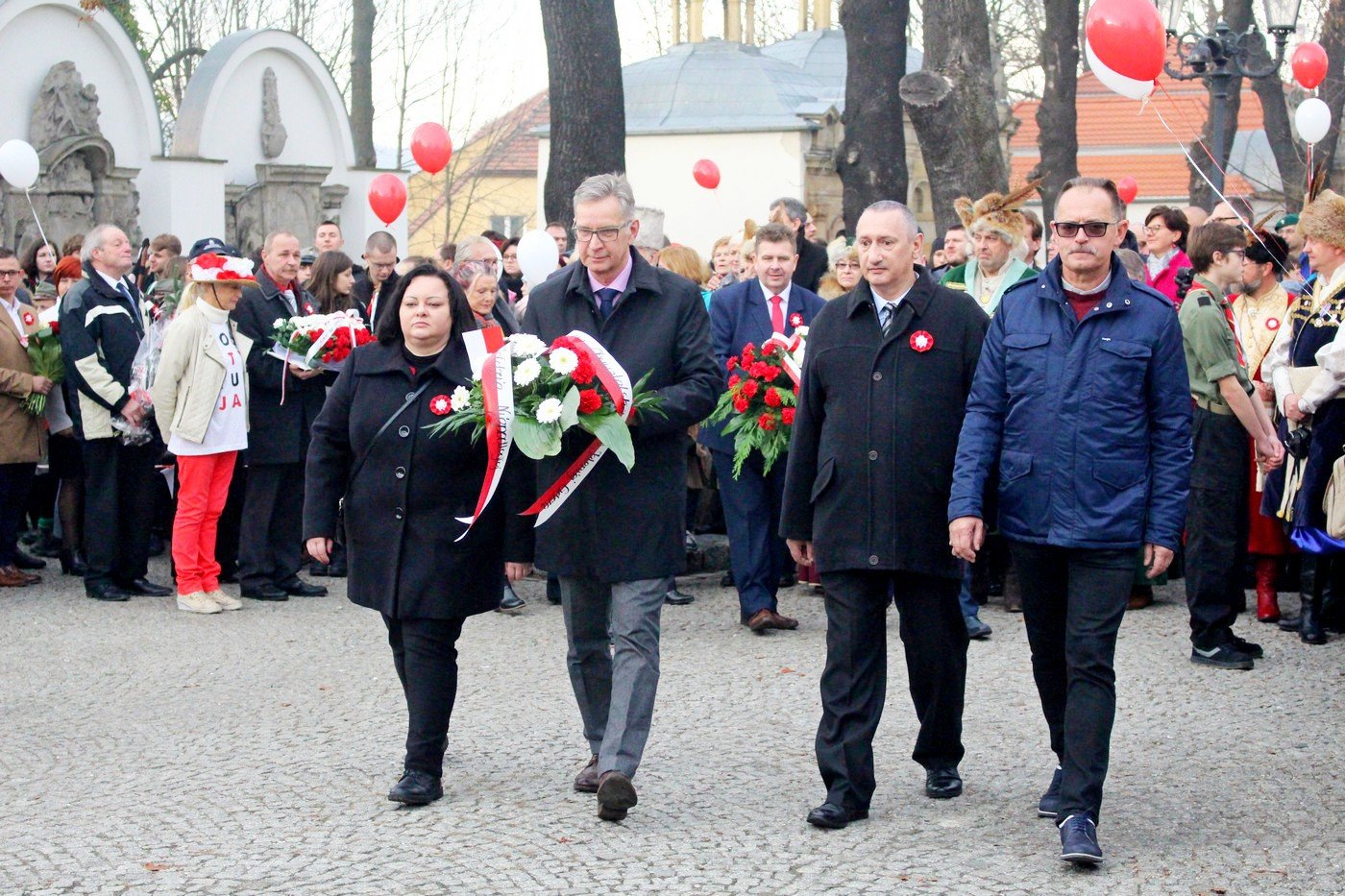 obchody-ponad-podziaami-78142