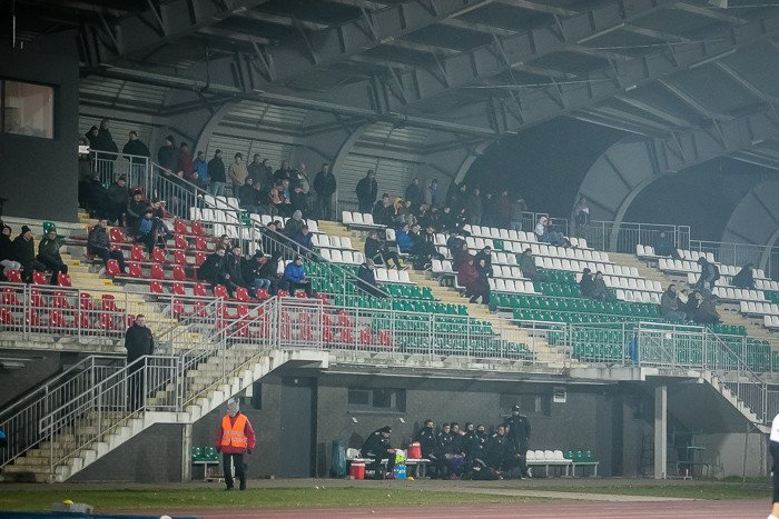 zwyciestwo-na-pozegnanie-z-kibicami-78221