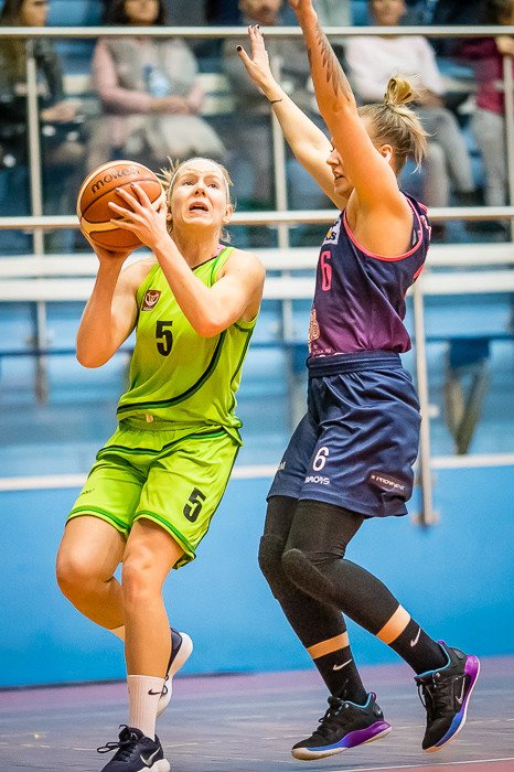 bez-szans-w-starciu-z-liderkami-78233