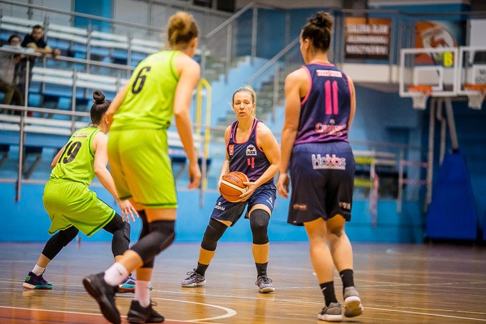 bez-szans-w-starciu-z-liderkami-78233