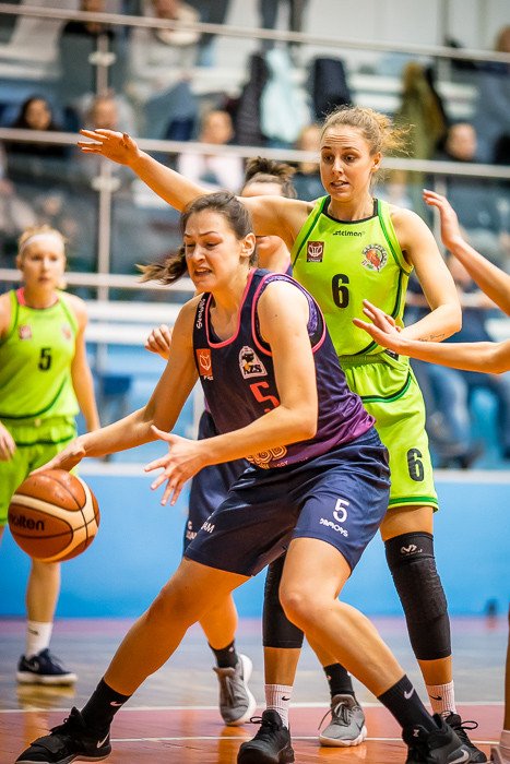 bez-szans-w-starciu-z-liderkami-78233