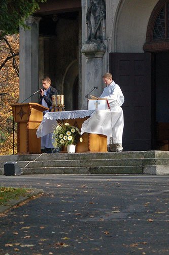 spokojnie-na-nekropoliach-7828