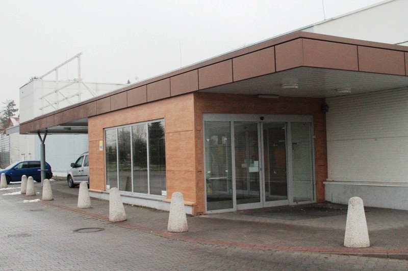 zamkneli-mae-tesco-w-cieplicach-co-dalej-78294