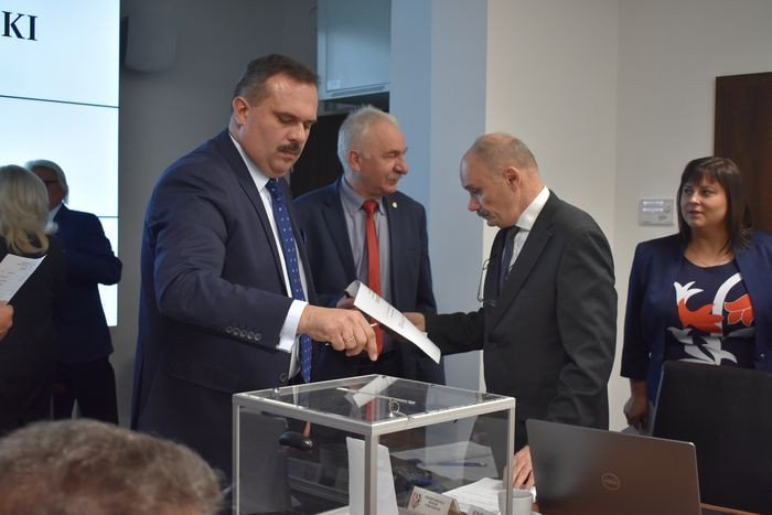 krzysztof-wisniewski-starosta-jeleniogorskim-78299
