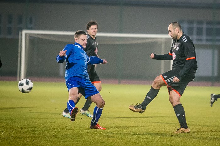 pub-gol-czerwona-latarnia-78334