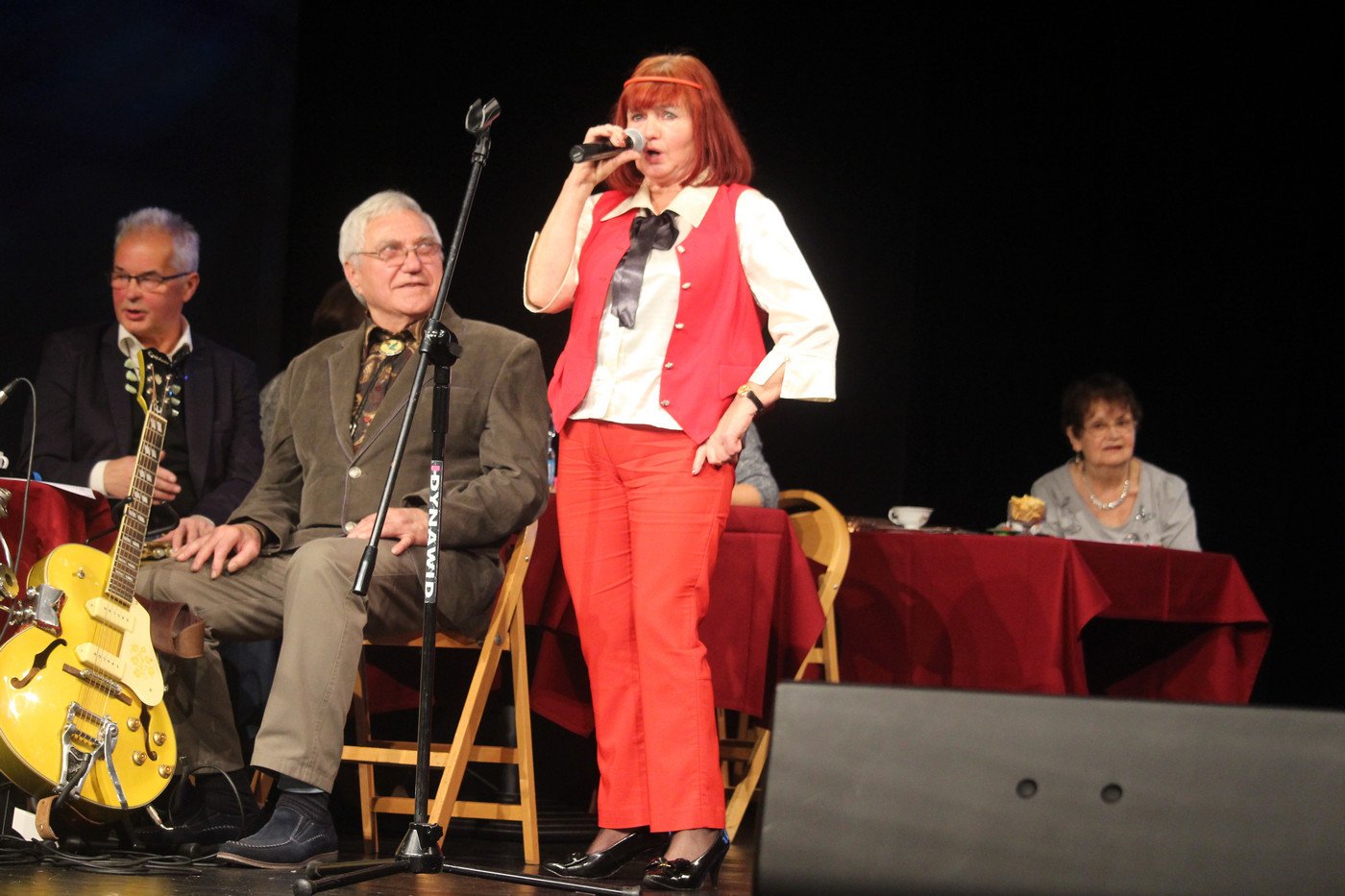 seniorzy-muzycznie-i-kabaretowo-w-jck-78340