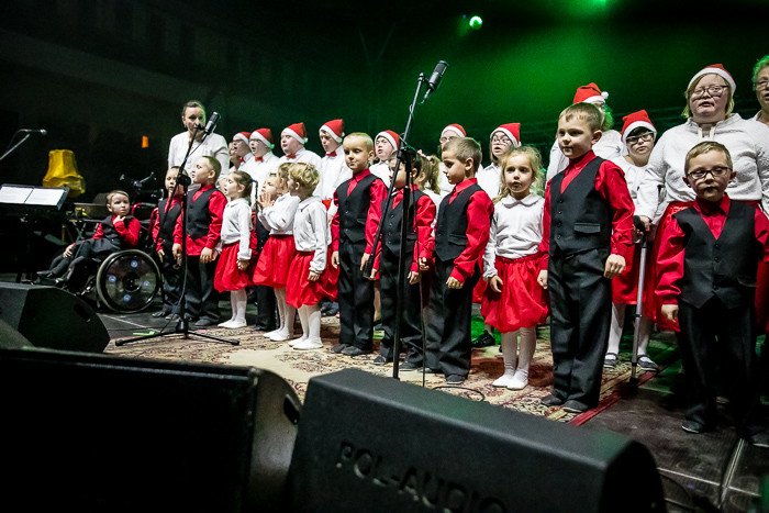 koncert-charytatywny-z-k-cugowskim-i-synami-78485