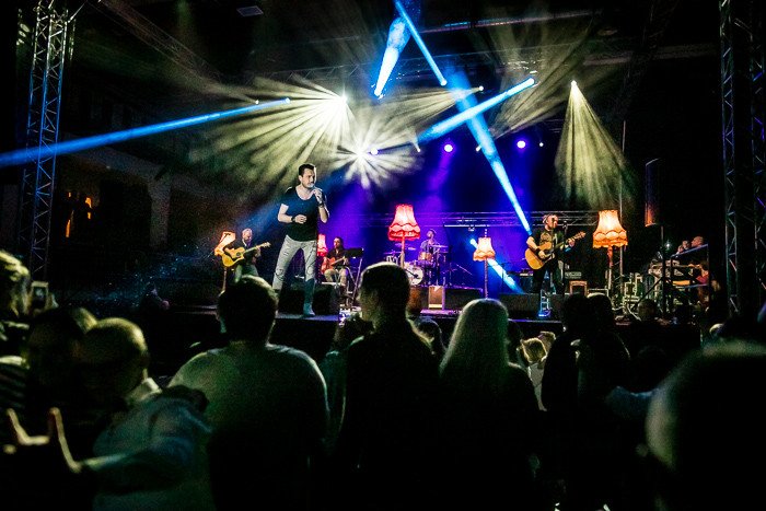 koncert-charytatywny-z-k-cugowskim-i-synami-78485