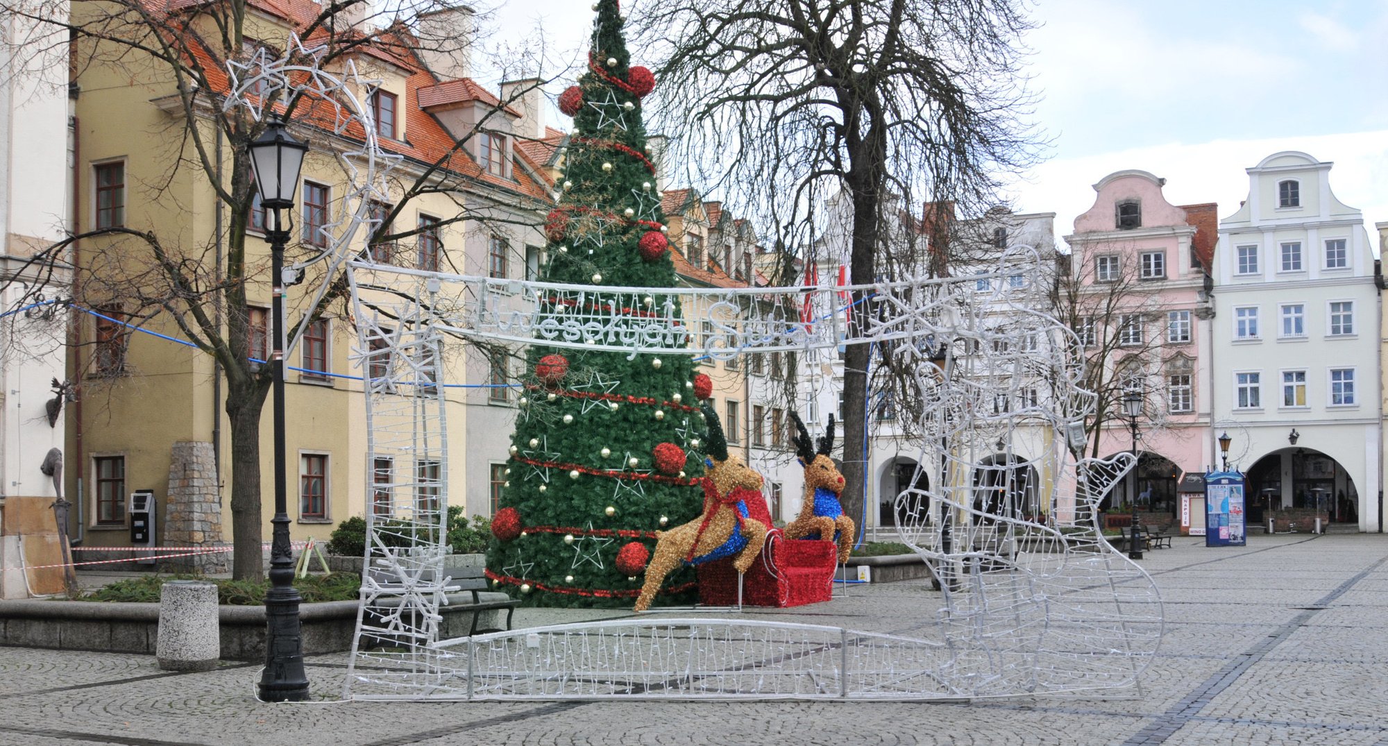 miasto-przybiera-swiateczna-szate-78514