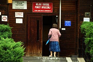Dyrektor MOPS Danuta Tomaszczyk Żarska zapewnia, że nikt z powodzian nie zostanie bez pomocy