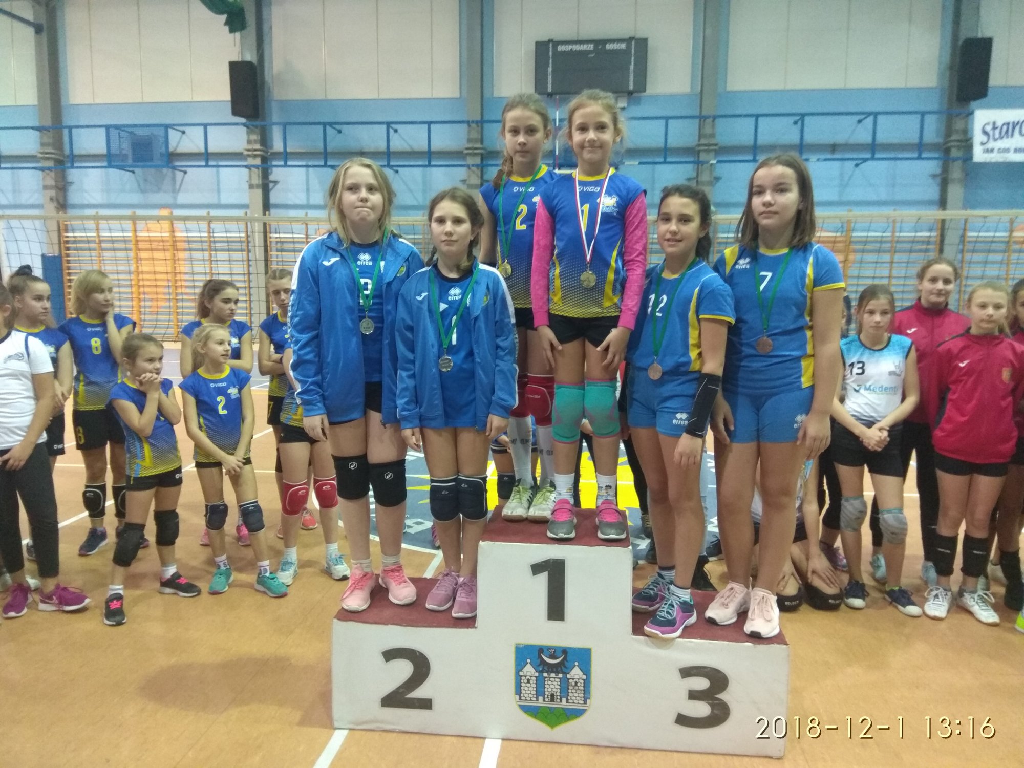 janowickie-siatkarki-ponownie-z-medalami-78616