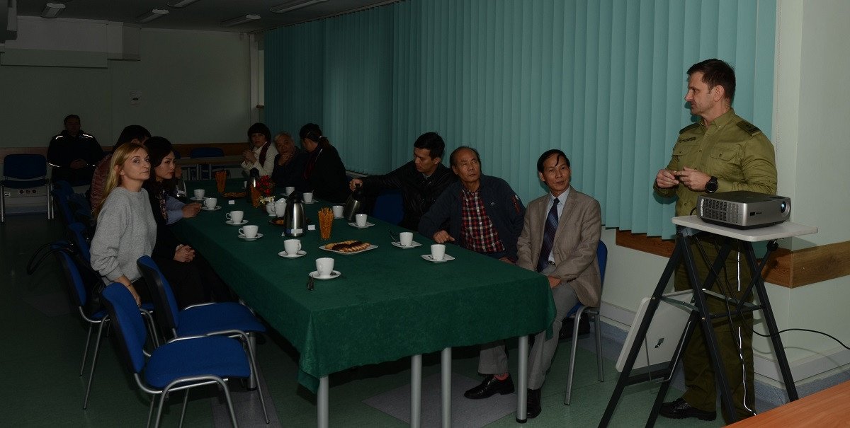 delegacja-wietnamu-w-strazy-granicznej-78719