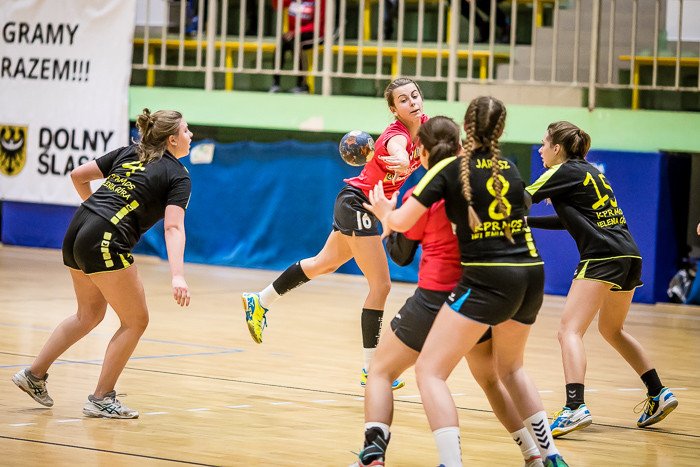 5016-w-klubowych-derbach-78729