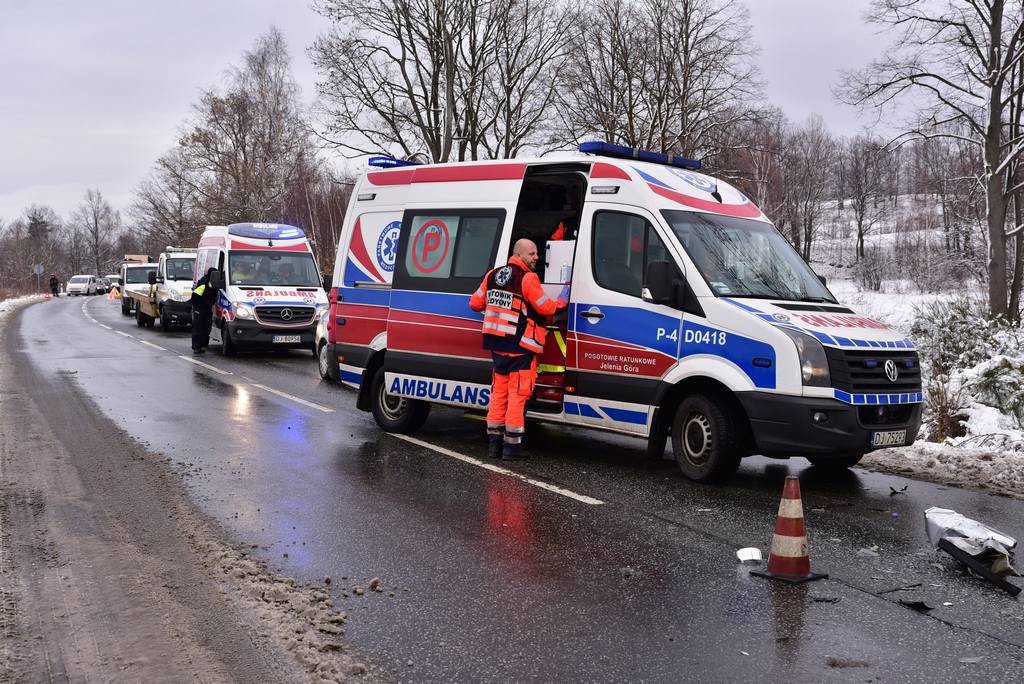kolizja-na-rondzie-78757