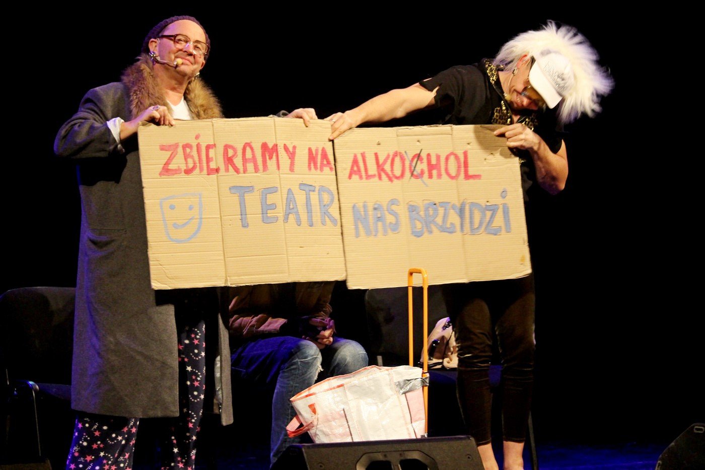 salwy-smiechu-pod-wyrwigroszem-78759