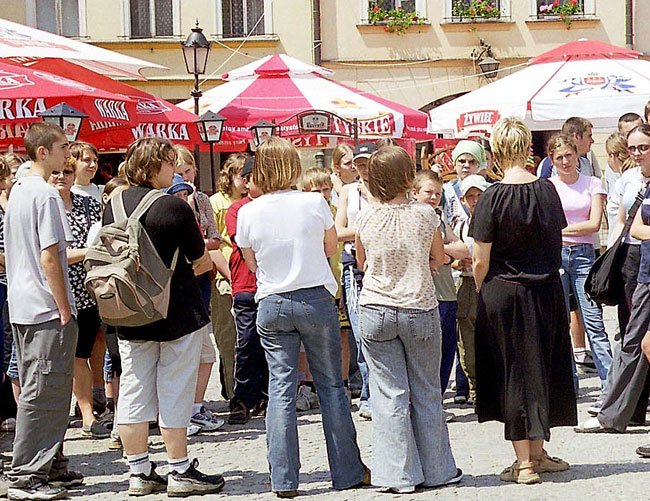 Handlowcy i gastronomowie nie zamkną sklepów i lokali w dniu, kiedy Jelenią Górę odwiedza sporo turystów.