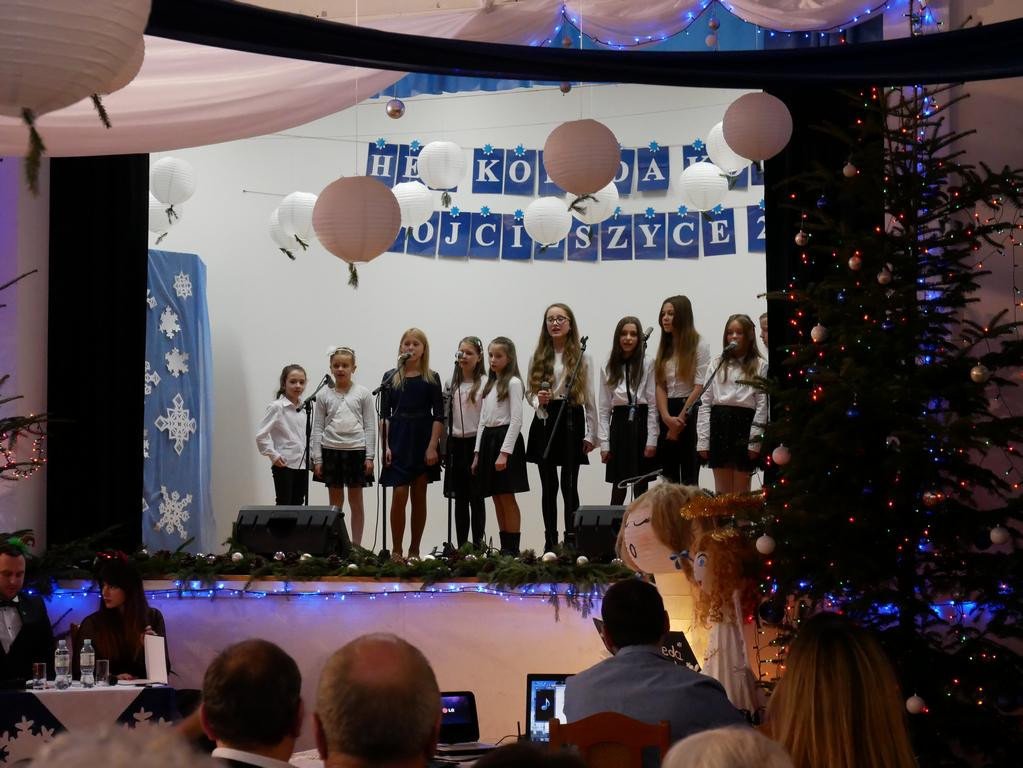 koledy-i-pastoraki-spiewao-ponad-300-dzieci-78814