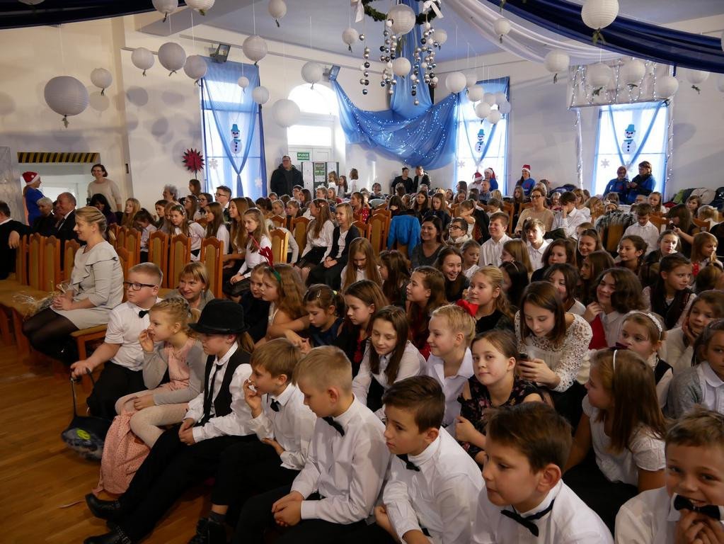 koledy-i-pastoraki-spiewao-ponad-300-dzieci-78814