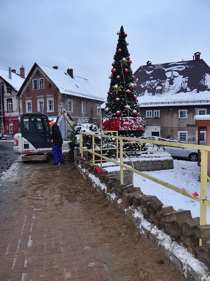 choinka-znow-swieci-79021