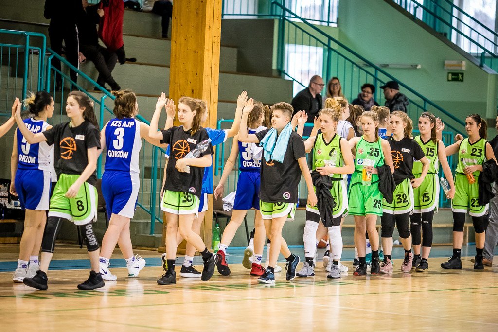 wysoka-porazka-juniorek-karkonoszy-79042
