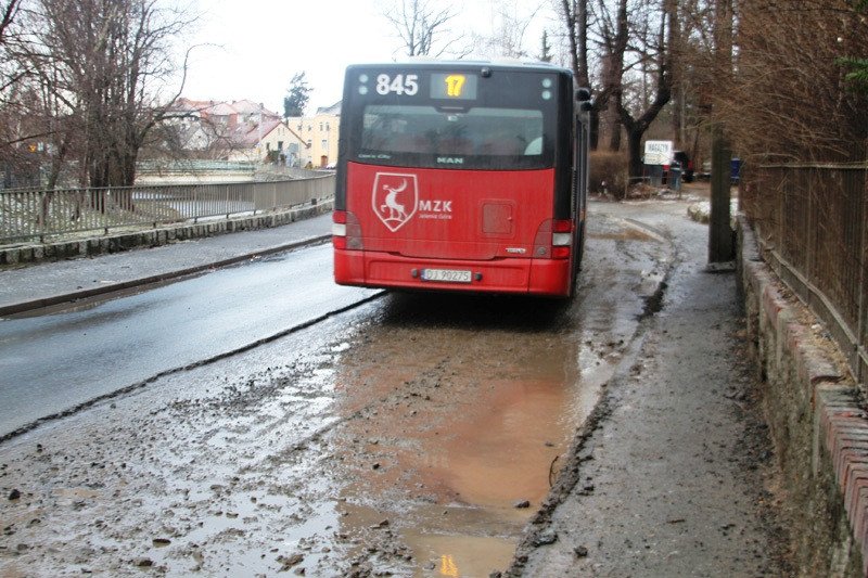 tor-przeszkod-na-ulicy-79163
