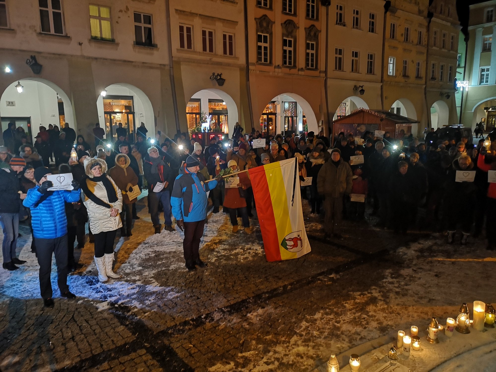 hod-prezydentowi-gdanska-pod-ratuszem-79180