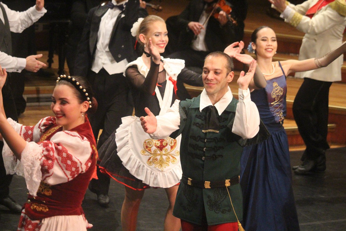 koncert-z-owacjami-79314