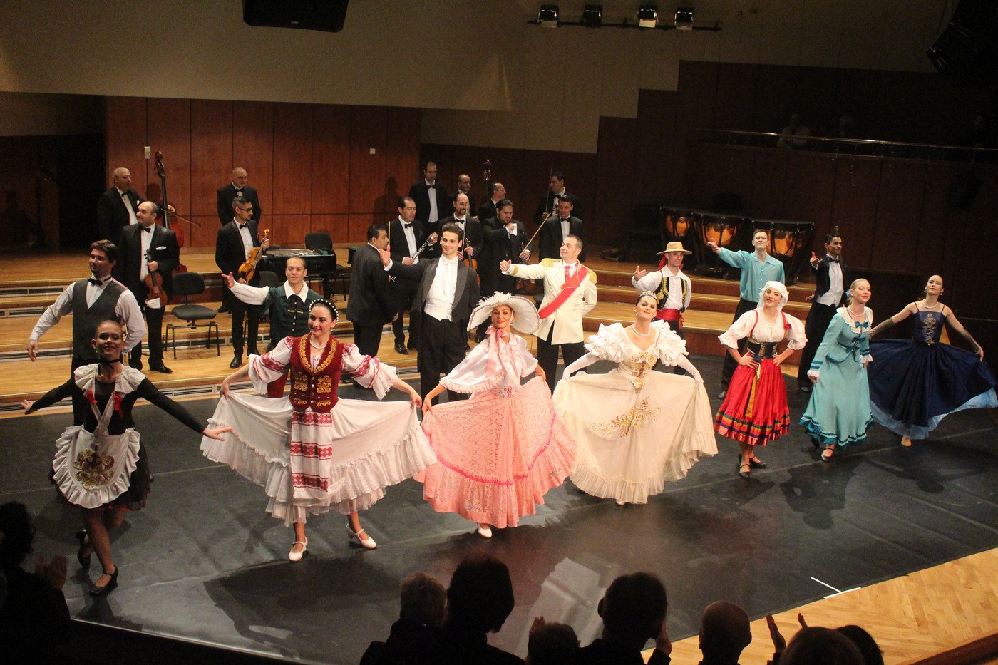 koncert-z-owacjami-79314
