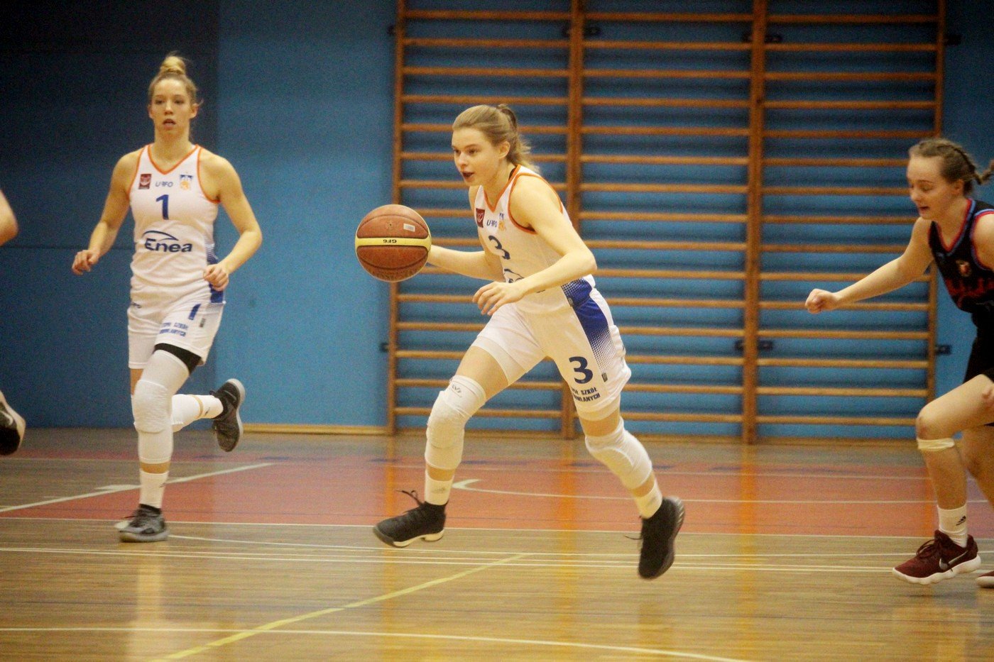 pierwszy-dzien-dla-faworytek-79379
