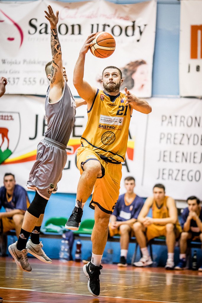 kosmiczny-mecz-dla-druzyny-sudetow-79398