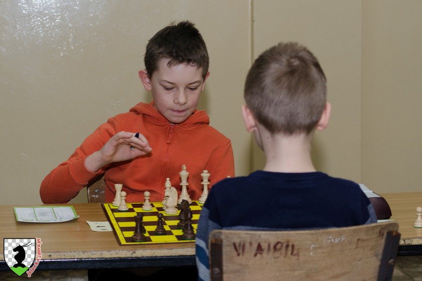 zacieta-walka-na-szachownicach-79437