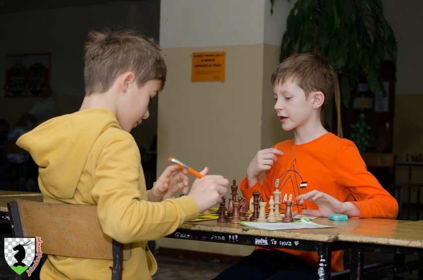 zacieta-walka-na-szachownicach-79437