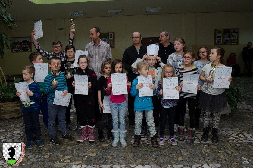 zacieta-walka-na-szachownicach-79437